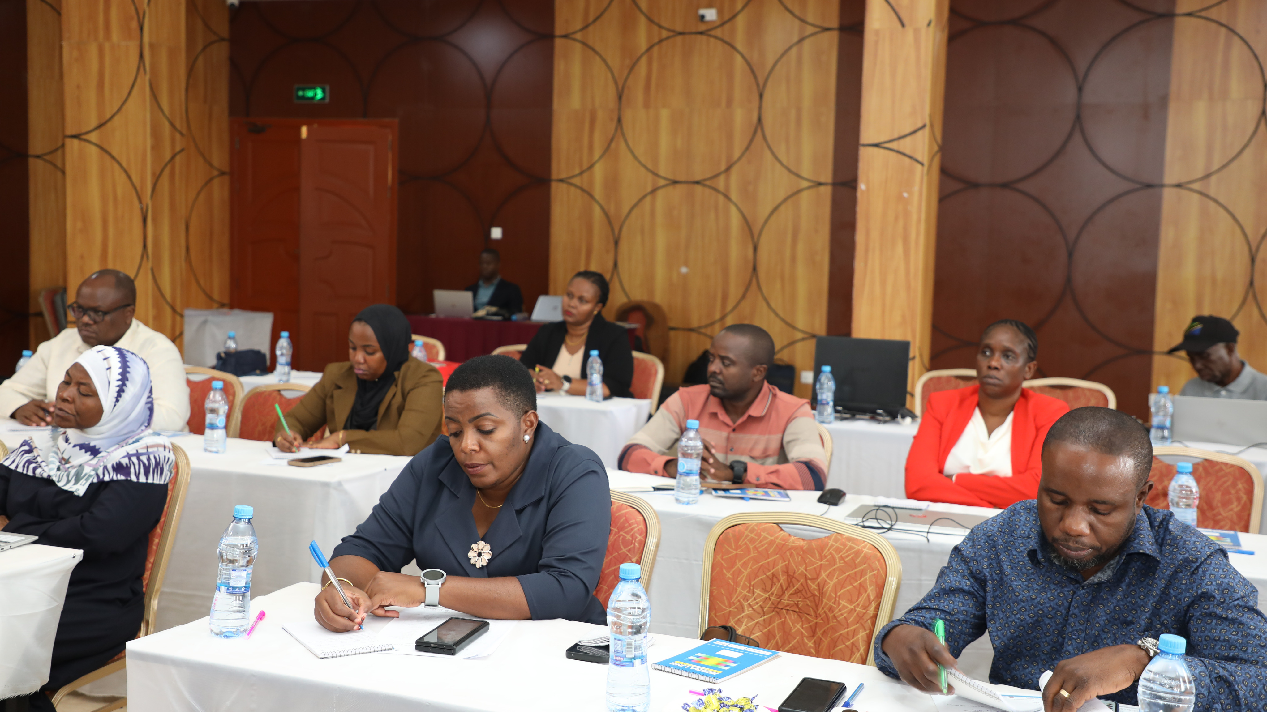 Uongozi wenye Maadili huimarisha Imani ya wananchi kwa serikali.